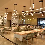 Üdülőközpont Royal Wings Antalya