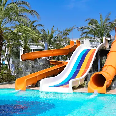Resort Royal Wings