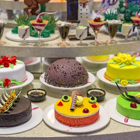 Semesteranläggning (resort) Royal Wings