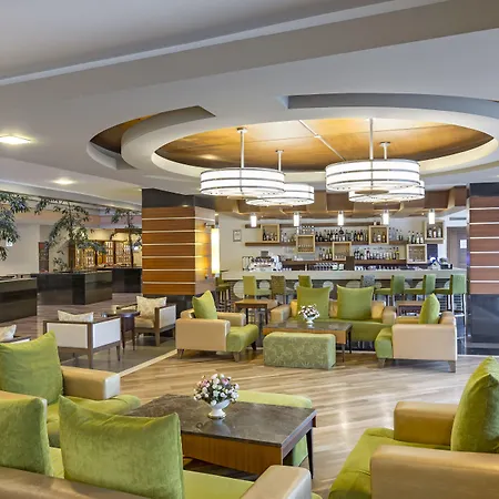 Semesteranläggning (resort) Royal Wings 5*