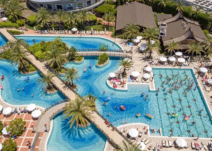 Ośrodek wypoczynkowy Royal Wings 5*