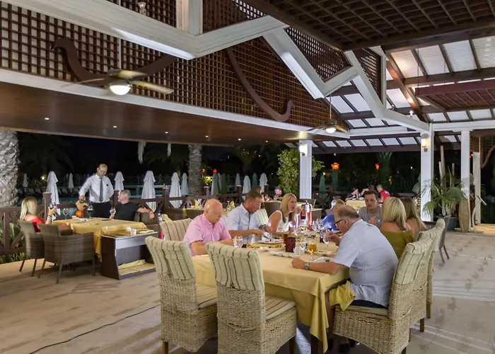 Ośrodek wypoczynkowy Royal Wings 5*