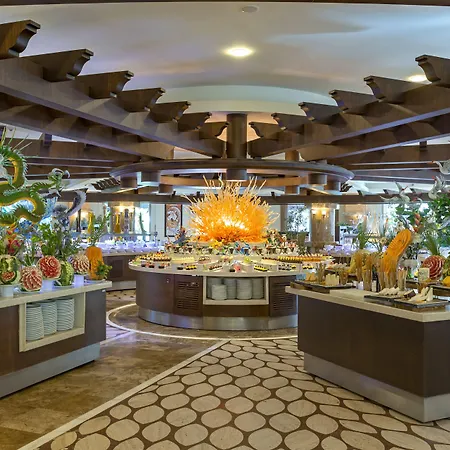 Royal Wings Complex Antalya